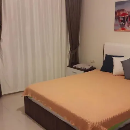 شقة A Flat In A Complex-